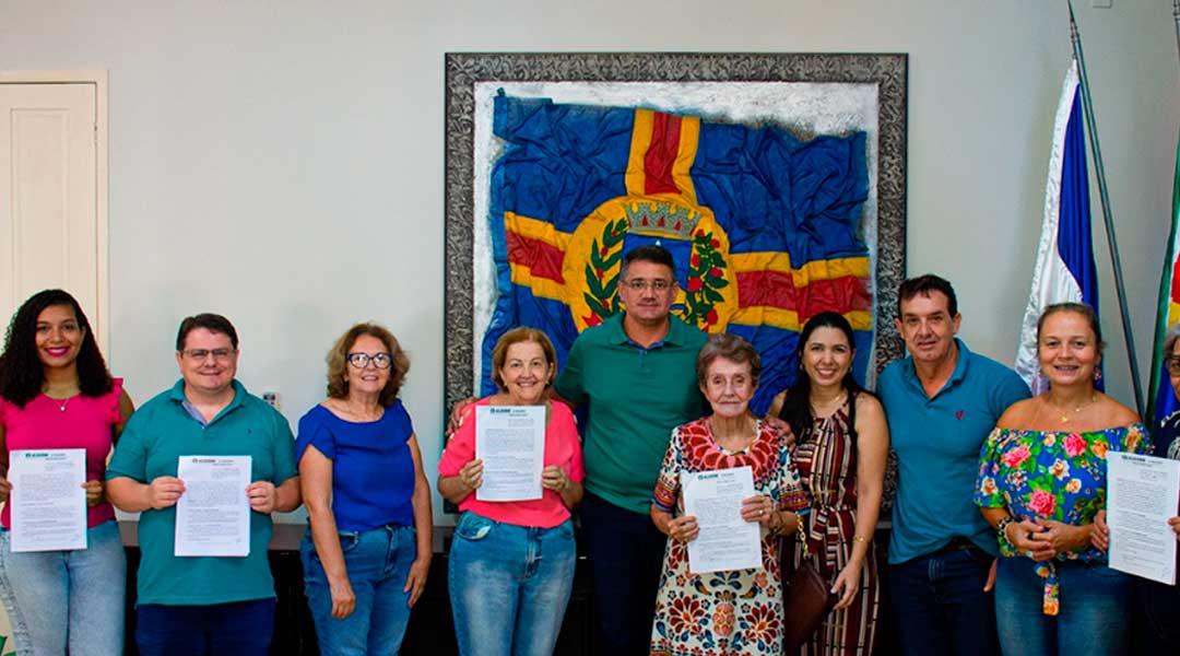 Assinatura dos Termos de Fomento Firmados