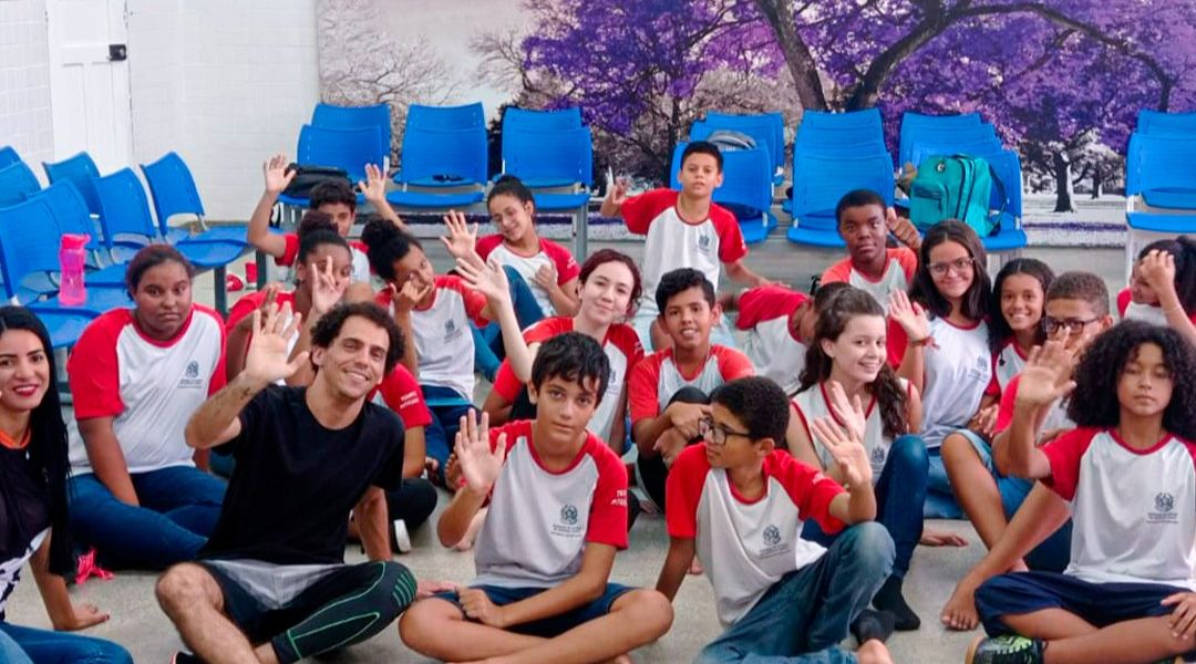 “espelho, espelho meu, existe um teatro mais divertido que o meu?”