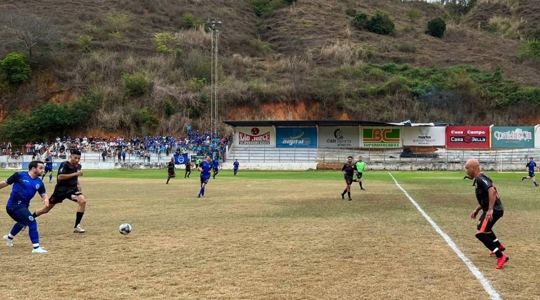 Torneio de Futebol master de Alegre começa neste fim de semana