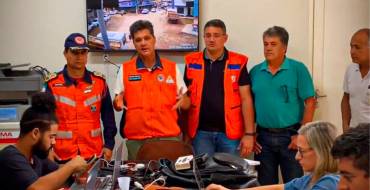 Chuvas: Ferraço visita Alegre e reforça o apoio de Casagrande