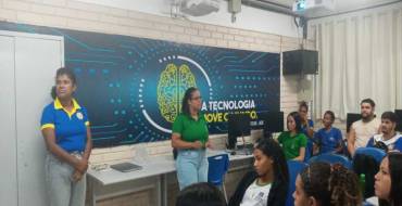 Sala de aula vira “Sala do Empreendedor” em escola de Alegre