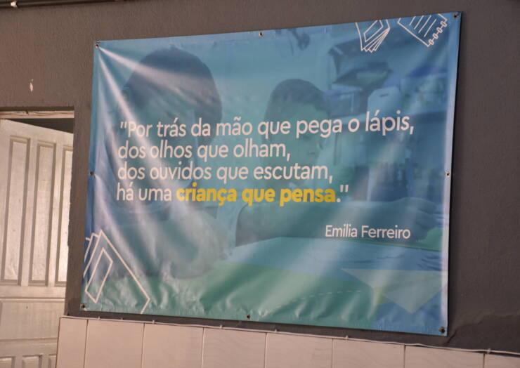 Programa Pequenos Cidadãos, Grandes Ideias realiza ação educativa em escola da zona rural de Alegre